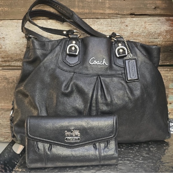Coach Black Leather Shoulder Bag and Wallet